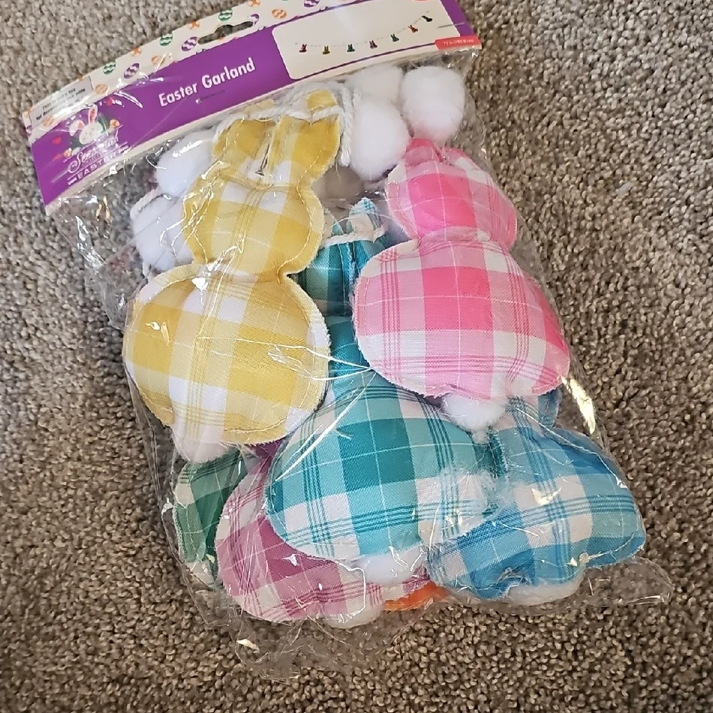 🟠SS🔹️Plaid Easter Bunny Garland